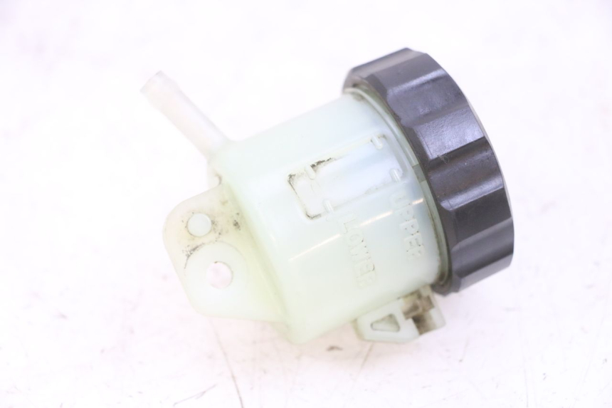 photo de ZBIORNIK PŁYNU HAMULCOWEGO YAMAHA FJR ABS 1300 (2006 - 2012) - Zoom stanu zużycia