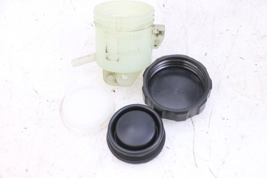 photo de ZBIORNIK PŁYNU HAMULCOWEGO YAMAHA FJR ABS 1300 (2006 - 2012) - Zbliżenie techniczne