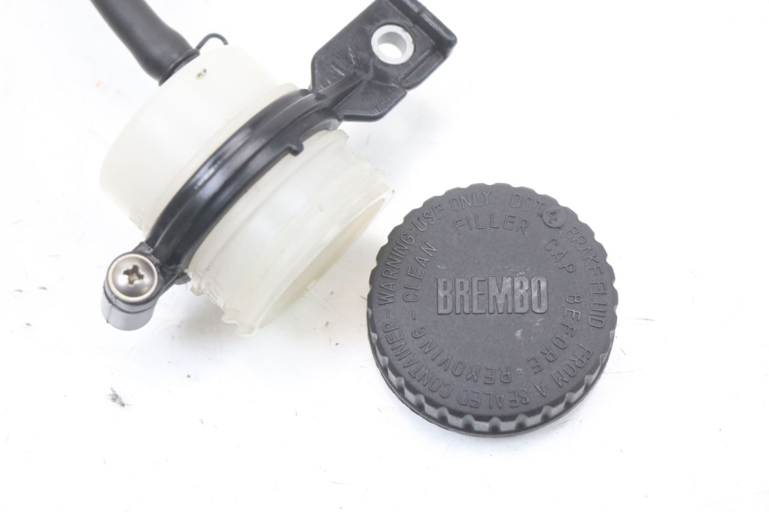 photo de ZBIORNIK PŁYNU HAMULCOWEGO MOTO GUZZI NORGE 8V GT 1200 (2011 - 2016) - Punkty mocowania