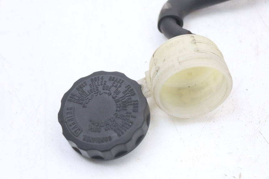 photo de ZBIORNIK PŁYNU HAMULCOWEGO HONDA NTV DEAUVILLE 650 (1998 - 2001) - Zbliżenie techniczne