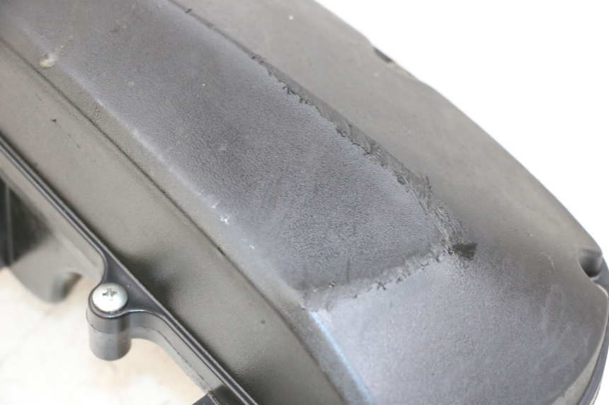 photo de OBUDOWA FILTRA POWIETRZA SUZUKI ADDRESS 110 (2015 - 2020) - Zbliżenie techniczne