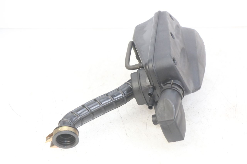 photo de OBUDOWA FILTRA POWIETRZA KYMCO AGILITY 16+ 4T 50 (2018 - 2023) - Zbliżenie techniczne