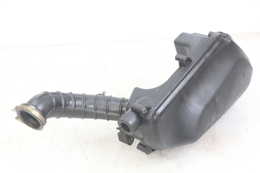 photo de OBUDOWA FILTRA POWIETRZA KYMCO AGILITY 4T 50 (2005 - 2018) - Zbliżenie techniczne