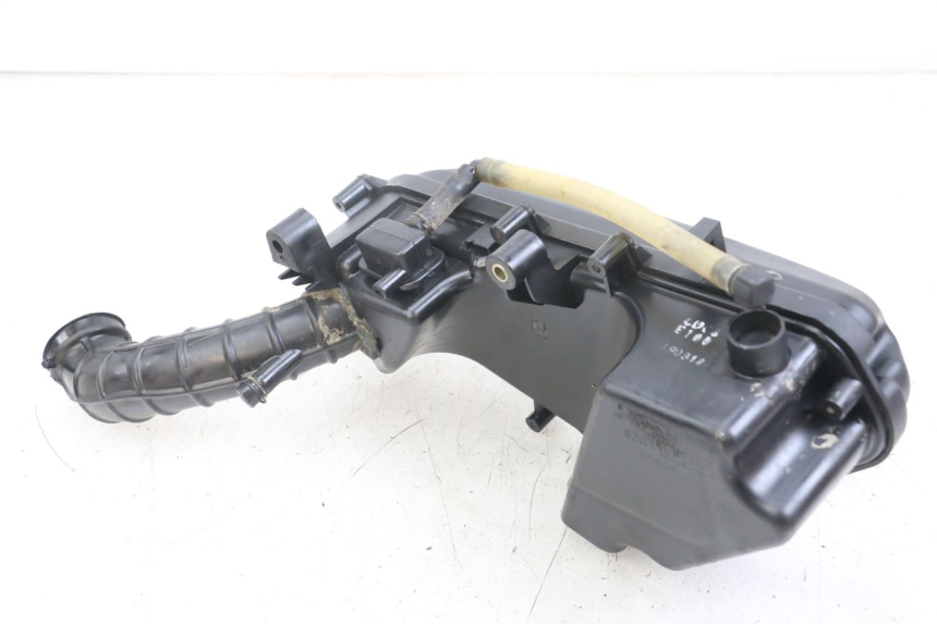 photo de OBUDOWA FILTRA POWIETRZA KYMCO AGILITY 4T 50 (2018 - 2022) - Inny kąt widzenia