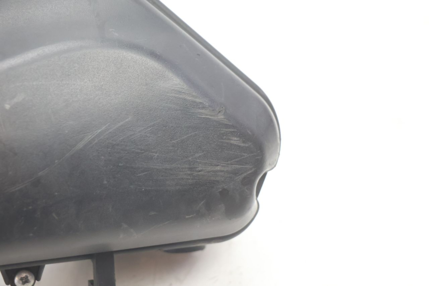 photo de OBUDOWA FILTRA POWIETRZA KYMCO AGILITY 4T 50 (2005 - 2018) - Zoom stanu zużycia