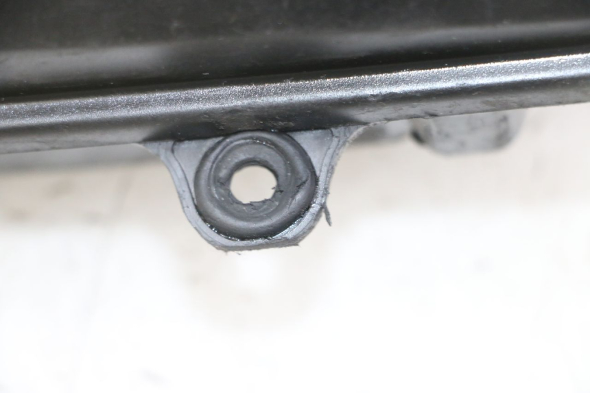 photo de OBUDOWA FILTRA POWIETRZA MBK BOOSTER SPIRIT NAKED 50 (2004 - 2017) - Punkty mocowania