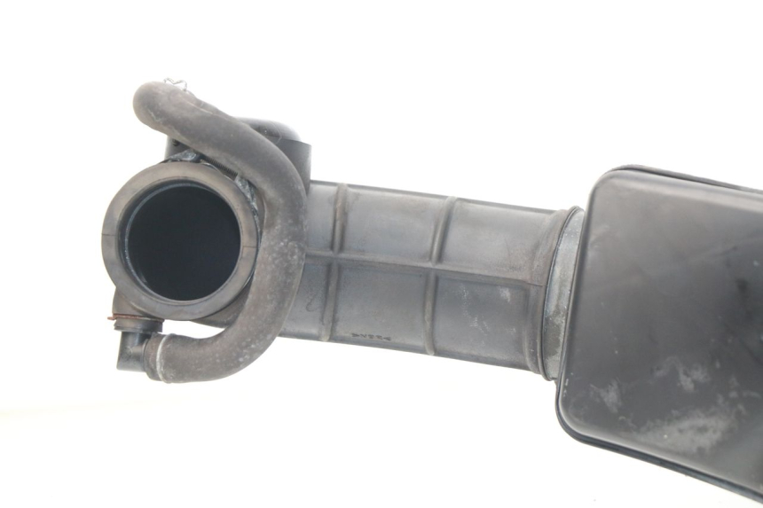 photo de OBUDOWA FILTRA POWIETRZA SUZUKI BURGMAN 125 (2007 - 2014) - Zbliżenie techniczne