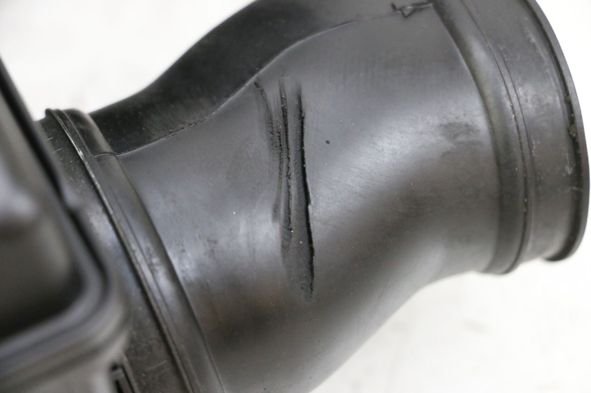 photo de OBUDOWA FILTRA POWIETRZA SUZUKI BURGMAN EXECUTIVE ABS 650 (2006 - 2012) - Szczegół części