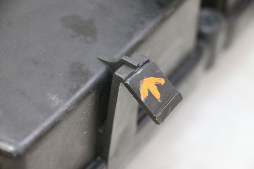 photo de OBUDOWA FILTRA POWIETRZA HONDA CBR RR FIREBLADE 900 (1992 - 1994) - Inny kąt widzenia