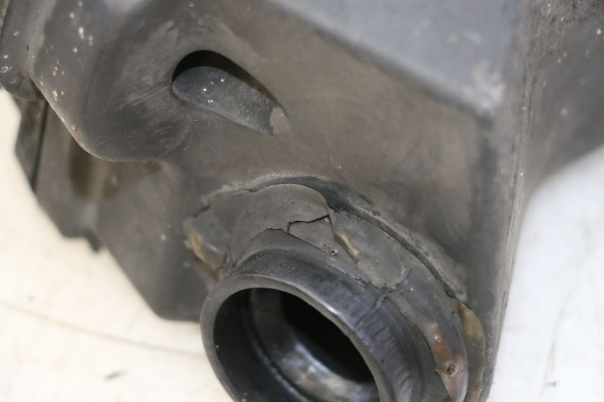 photo de OBUDOWA FILTRA POWIETRZA PEUGEOT CITYSTAR 50 (2013 - 2017) - Inny kąt widzenia