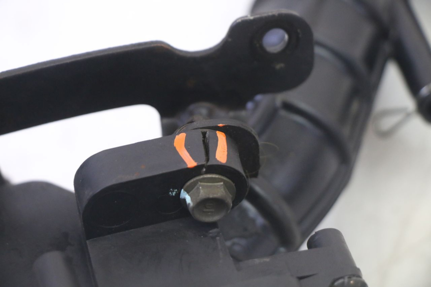 photo de OBUDOWA FILTRA POWIETRZA SYM CROX 4T 50 (2016 - 2023) - Zbliżenie techniczne