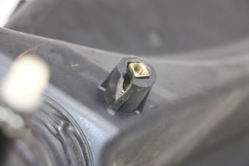 photo de OBUDOWA FILTRA POWIETRZA KYMCO DINK STREET ABS 125 (2011 - 2018) - Szczegół części