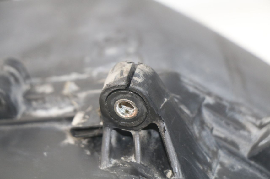 photo de OBUDOWA FILTRA POWIETRZA KYMCO DINK STREET 125 (2009 - 2014) - Zbliżenie techniczne