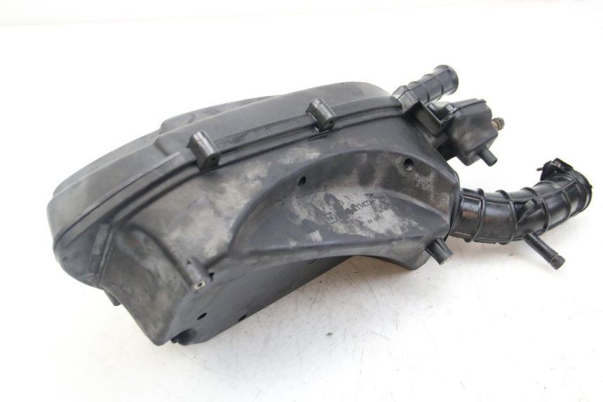 photo de OBUDOWA FILTRA POWIETRZA KYMCO DINK STREET 125 (2009 - 2014) - Zbliżenie komponentów