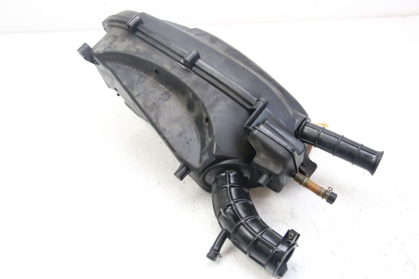 photo de OBUDOWA FILTRA POWIETRZA KYMCO DINK STREET 125 (2009 - 2014) - Widok z bliska