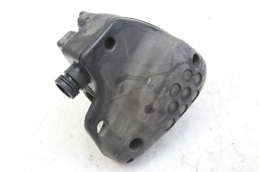 photo de OBUDOWA FILTRA POWIETRZA PEUGEOT ELYSTAR 50 (2002 - 2014) - Zbliżenie techniczne