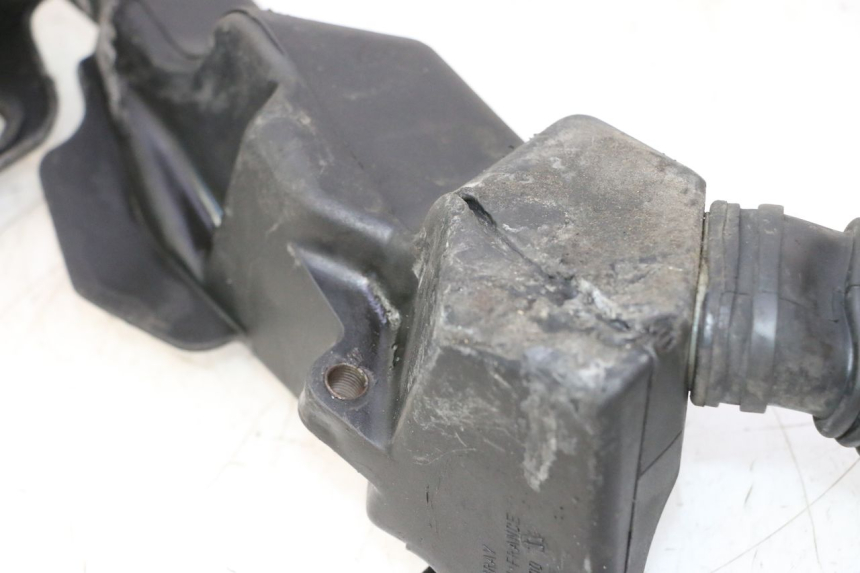 photo de OBUDOWA FILTRA POWIETRZA PEUGEOT ELYSTAR 50 (2002 - 2014) - Inny kąt widzenia