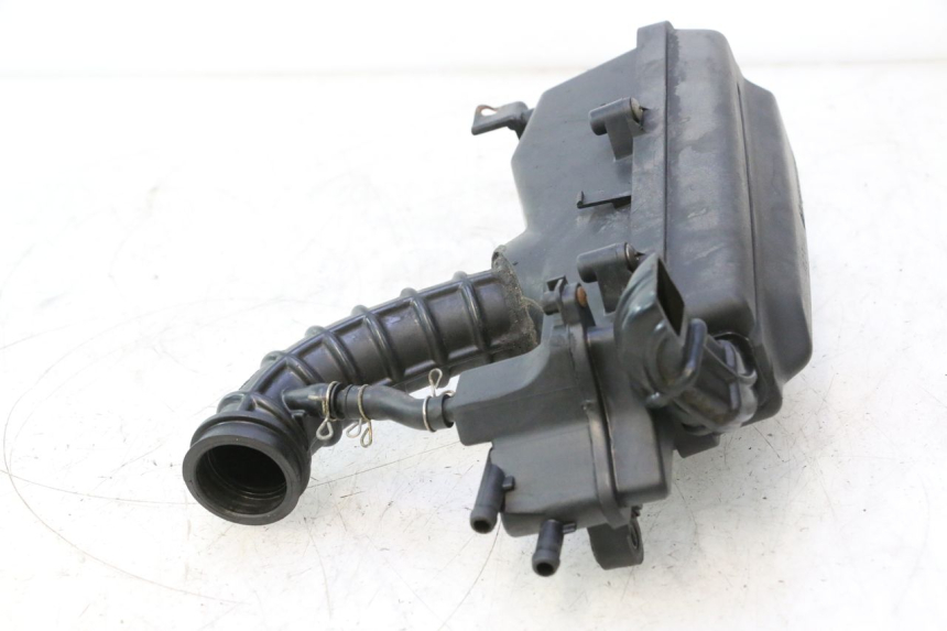 photo de OBUDOWA FILTRA POWIETRZA SYM FIDDLE 3 III 50 (2014 - 2020) - Zbliżenie techniczne
