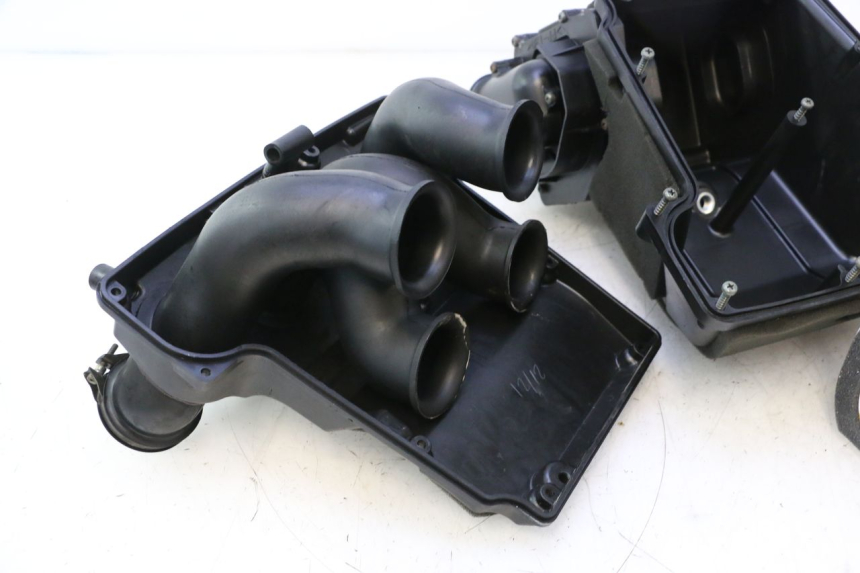 photo de SKRZYNKA FILTRA POWIETRZA YAMAHA FJR 1300 (2001 - 2005) - Oznaczenia i referencje