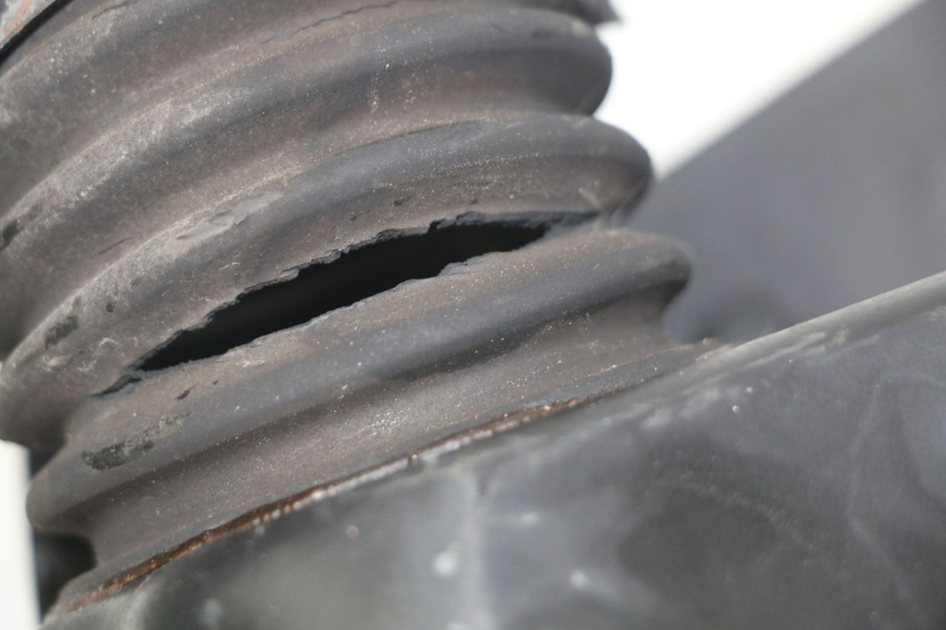 photo de OBUDOWA FILTRA POWIETRZA HONDA FJS SILVERWING SILVER WING 400 (2009 - 2016) - Zoom stanu zużycia