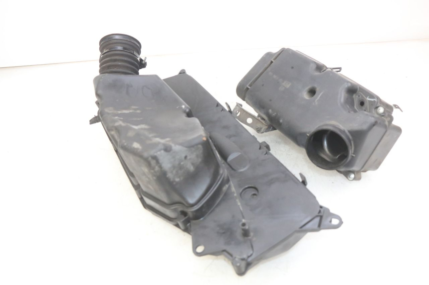 photo de OBUDOWA FILTRA POWIETRZA HONDA FJS SILVERWING SILVER WING 400 (2009 - 2016) - Inny kąt widzenia