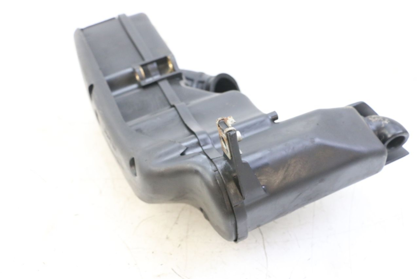 photo de OBUDOWA FILTRA POWIETRZA PIAGGIO FLY 2T 50 (2004 - 2017) - Szczegół części