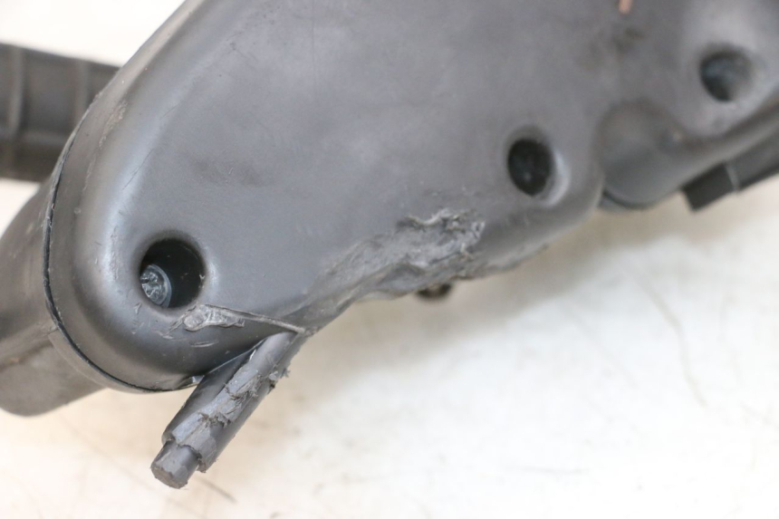 photo de OBUDOWA FILTRA POWIETRZA PIAGGIO FLY 4T 50 (2013 - 2017) - Szczegół części