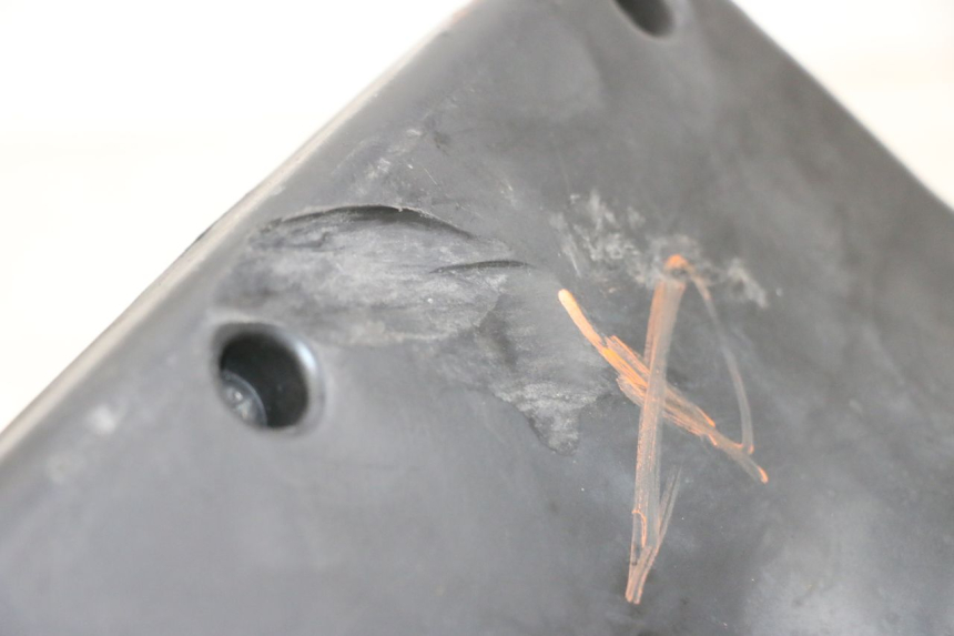 photo de OBUDOWA FILTRA POWIETRZA PIAGGIO FLY 4T 50 (2013 - 2017) - Zoom stanu zużycia