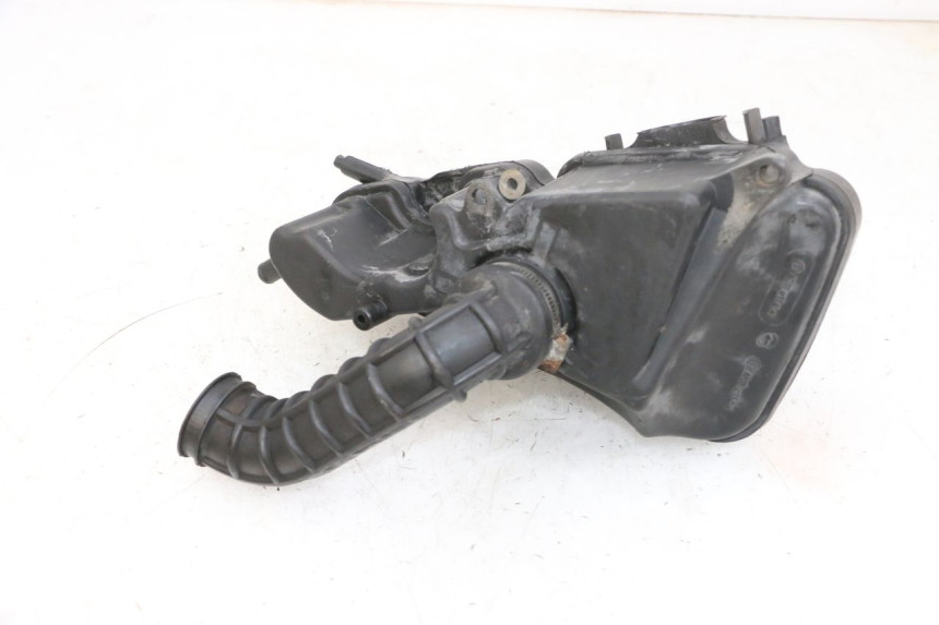 photo de OBUDOWA FILTRA POWIETRZA PIAGGIO FLY 4T 50 (2013 - 2017) - Inny kąt widzenia