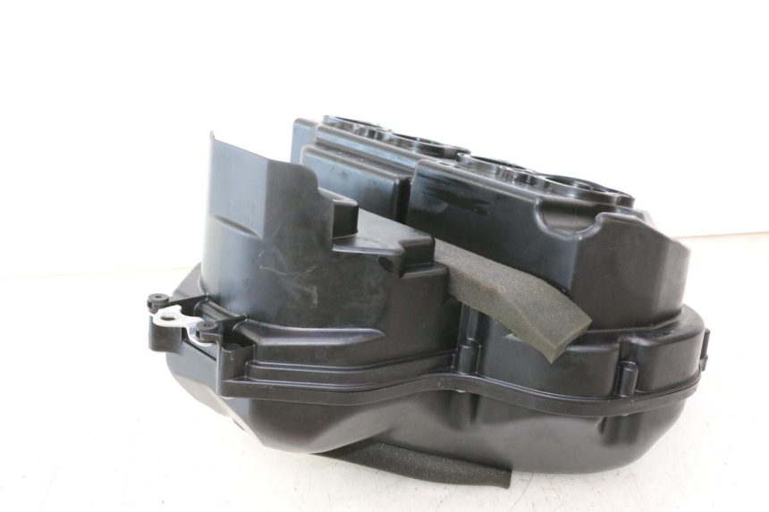 photo de OBUDOWA FILTRA POWIETRZA YAMAHA FZ8 800 (2010 - 2016) - Zbliżenie techniczne