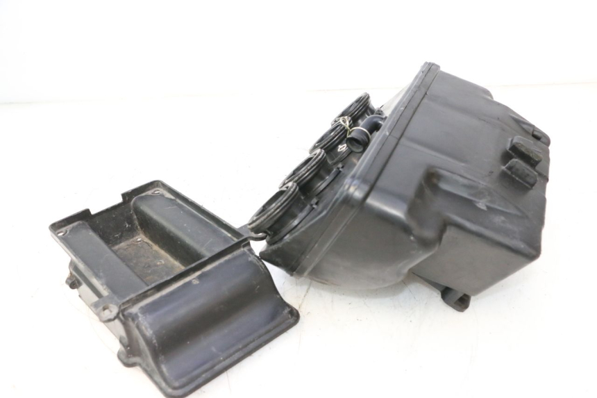 photo de SKRZYNKA FILTRA POWIETRZA KAWASAKI GPX F ZX750F 750 (1986 - 1990) - Zoom stanu zużycia