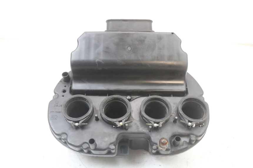 photo de OBUDOWA FILTRA POWIETRZA SUZUKI GSR 750 (2011 - 2017) - Widok główny