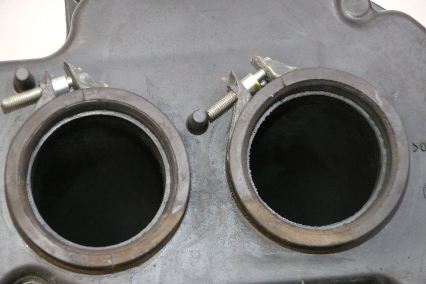 photo de OBUDOWA FILTRA POWIETRZA SUZUKI GSR 750 (2011 - 2017) - Zoom stanu zużycia