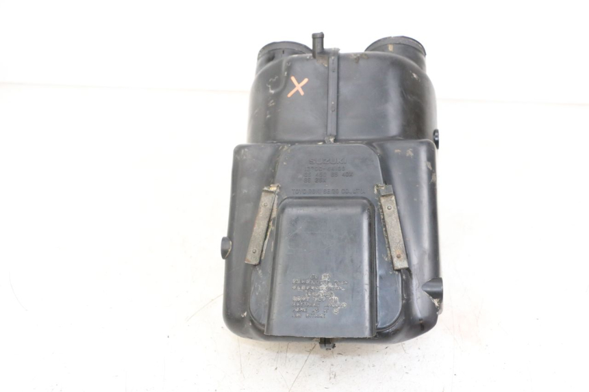 photo de OBUDOWA FILTRA POWIETRZA SUZUKI GSX E 250 (1982 - 1983) - Zbliżenie techniczne