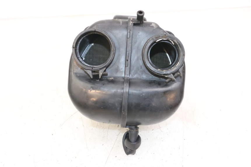 photo de OBUDOWA FILTRA POWIETRZA SUZUKI GSX E 250 (1982 - 1983) - Punkty mocowania