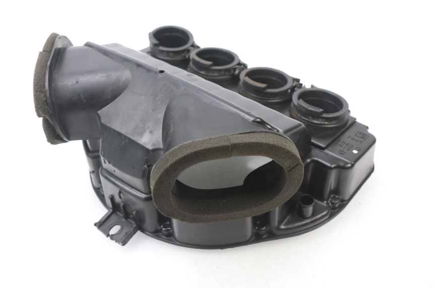 photo de OBUDOWA FILTRA POWIETRZA SUZUKI GSX-R GSXR 600 (2008 - 2010) - Zoom stanu zużycia
