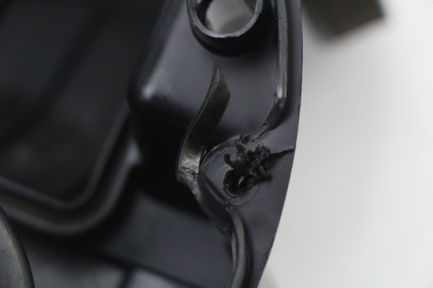 photo de OBUDOWA FILTRA POWIETRZA SUZUKI GSX-R GSXR 600 (2008 - 2010) - Widok ogólny