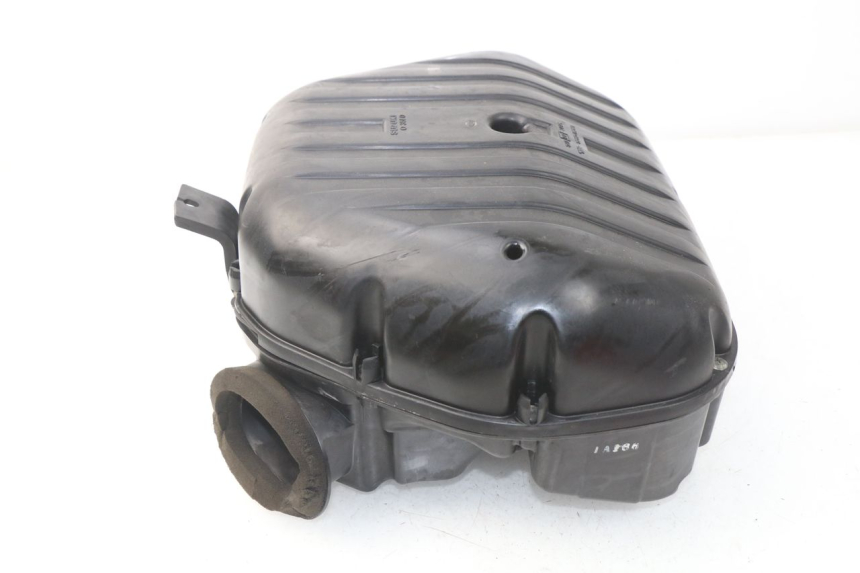 photo de OBUDOWA FILTRA POWIETRZA SUZUKI GSX-R GSXR 600 (2001 - 2003) - Zbliżenie komponentów