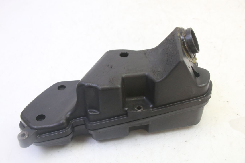 photo de OBUDOWA FILTRA POWIETRZA PEUGEOT KISBEE 2T 50 (2010 - 2017) - Inny kąt widzenia