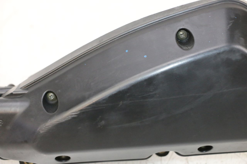 photo de OBUDOWA FILTRA POWIETRZA PEUGEOT KISBEE 4T 50 (2010 - 2017) - Stan powierzchni