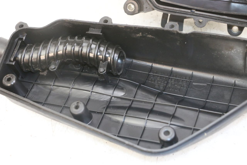 photo de OBUDOWA FILTRA POWIETRZA KYMCO DINK 4T 50 (2007 - 2018) - Część sprawdzona