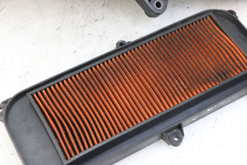 photo de OBUDOWA FILTRA POWIETRZA KYMCO GRAND DINK 125 (2008 - 2014) - Oznaczenia i referencje