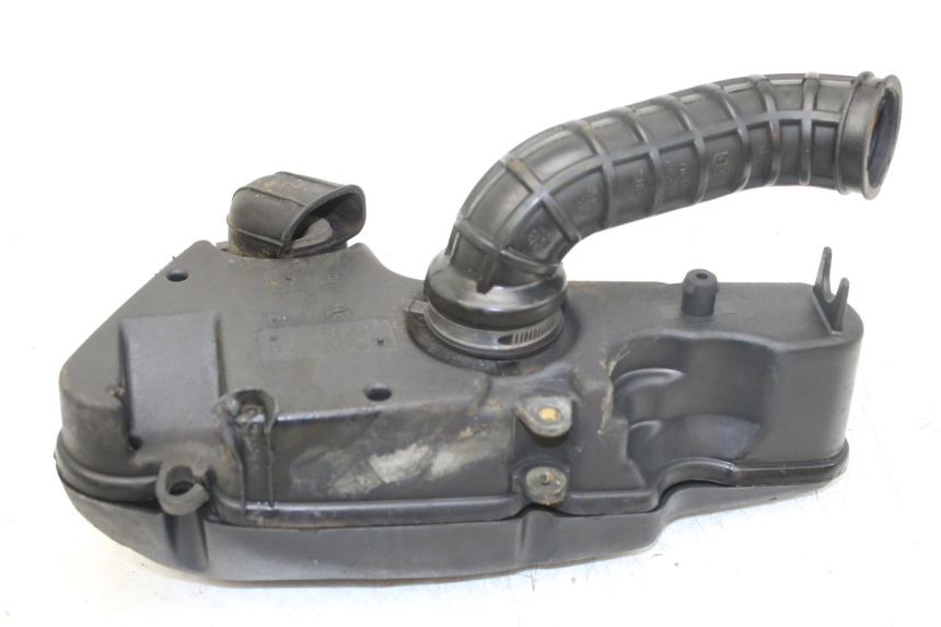 photo de OBUDOWA FILTRA POWIETRZA PIAGGIO LIBERTY 4T 50 (2004 - 2008) - Zbliżenie techniczne