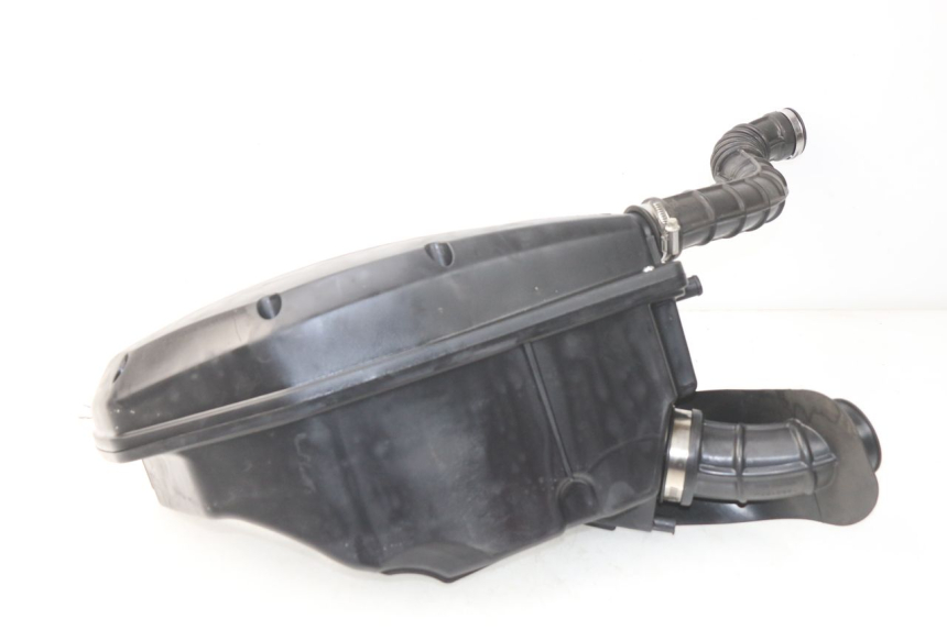 photo de OBUDOWA FILTRA POWIETRZA PEUGEOT METROPOLIS 400 (2017 - 2020) - Zbliżenie techniczne