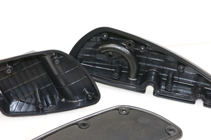 photo de OBUDOWA FILTRA POWIETRZA PIAGGIO MP3 HPE 350 (2018 - 2020) - Punkty mocowania