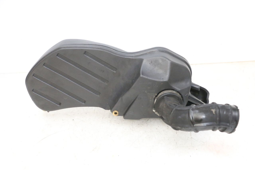 photo de OBUDOWA FILTRA POWIETRZA PIAGGIO MP3 HPE 300 (2019 - 2026) - Inny kąt widzenia