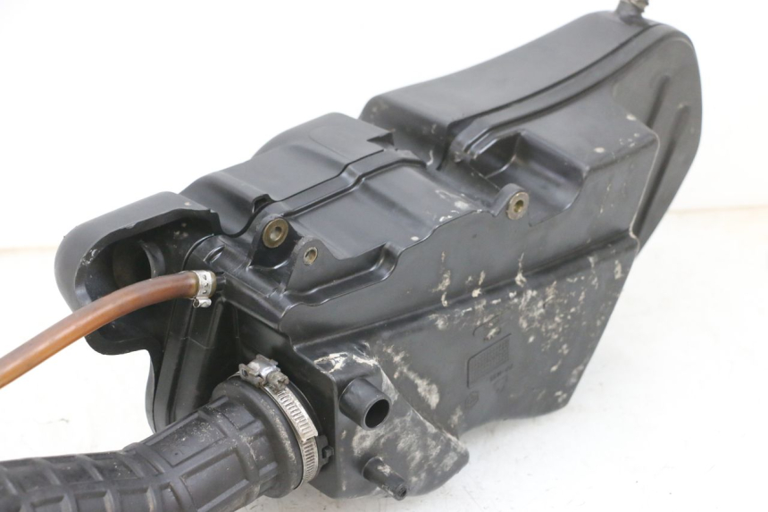 photo de OBUDOWA FILTRA POWIETRZA PIAGGIO MP3 LT 400 (2007 - 2012) - Zoom stanu zużycia