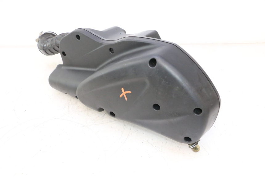 photo de OBUDOWA FILTRA POWIETRZA PIAGGIO MP3 LT 400 (2007 - 2012) - Szczegół części