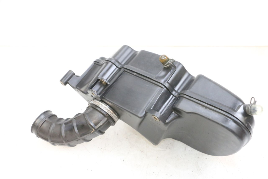 photo de OBUDOWA FILTRA POWIETRZA PIAGGIO MP3 RL 250 (2006 - 2010) - Inny kąt widzenia