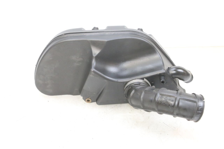 photo de OBUDOWA FILTRA POWIETRZA PIAGGIO MP3 RL 250 (2006 - 2010) - Zbliżenie techniczne